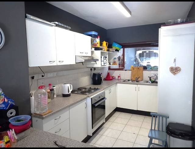 2 BEDROOM DUPLEX FOR SALE IN BLUFF